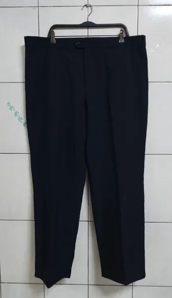 calça Cerigatto masculina preta tamanho 54