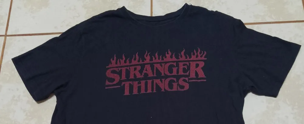 Camiseta C&A preta tamanho M