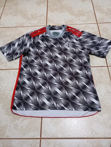 Camiseta Adidas Flamengo feminina tamanho G