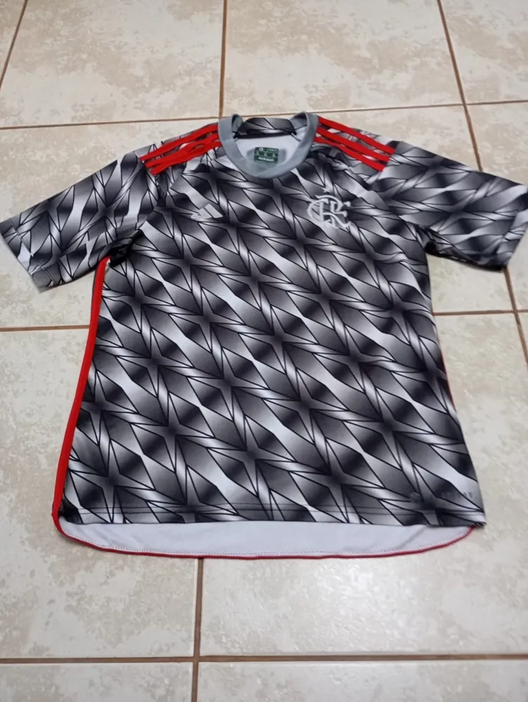 Camiseta Adidas Flamengo feminina tamanho G