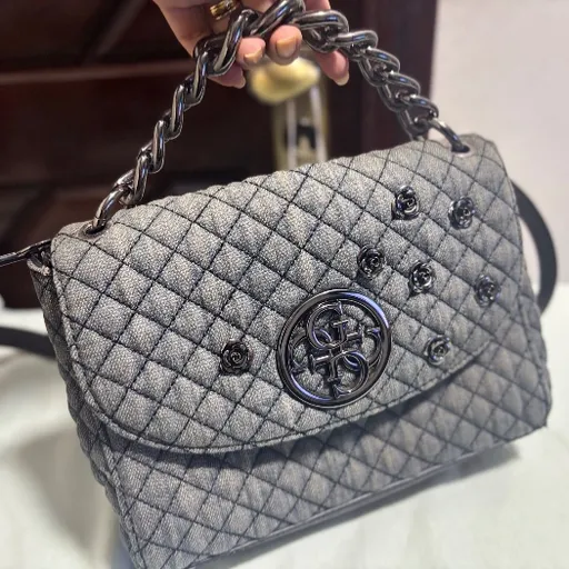 bolsa casual Guess em bom estado