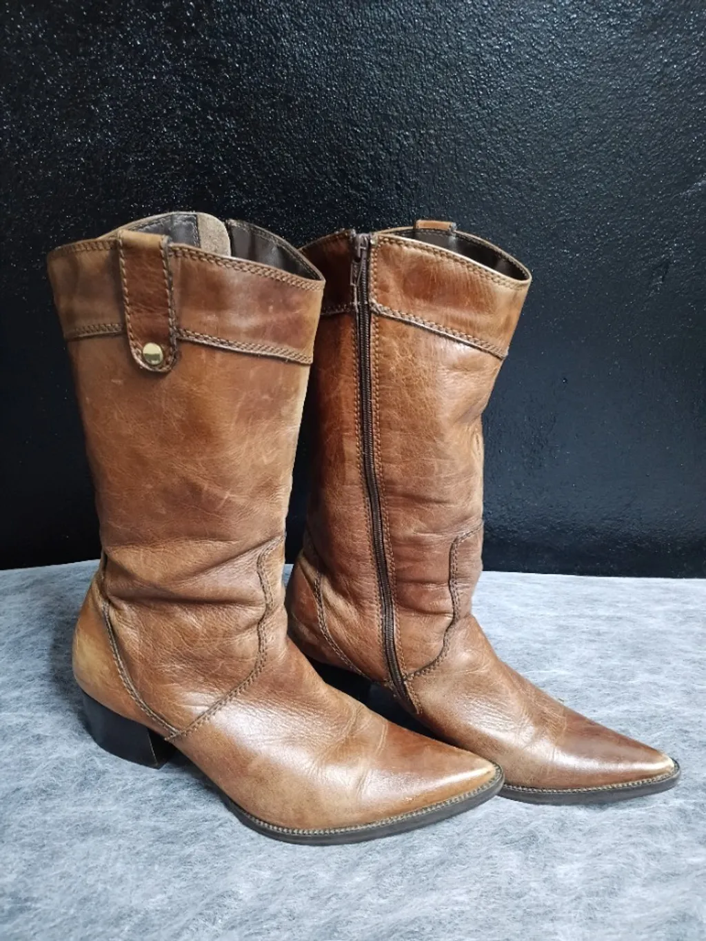 Bota em couro legítimo