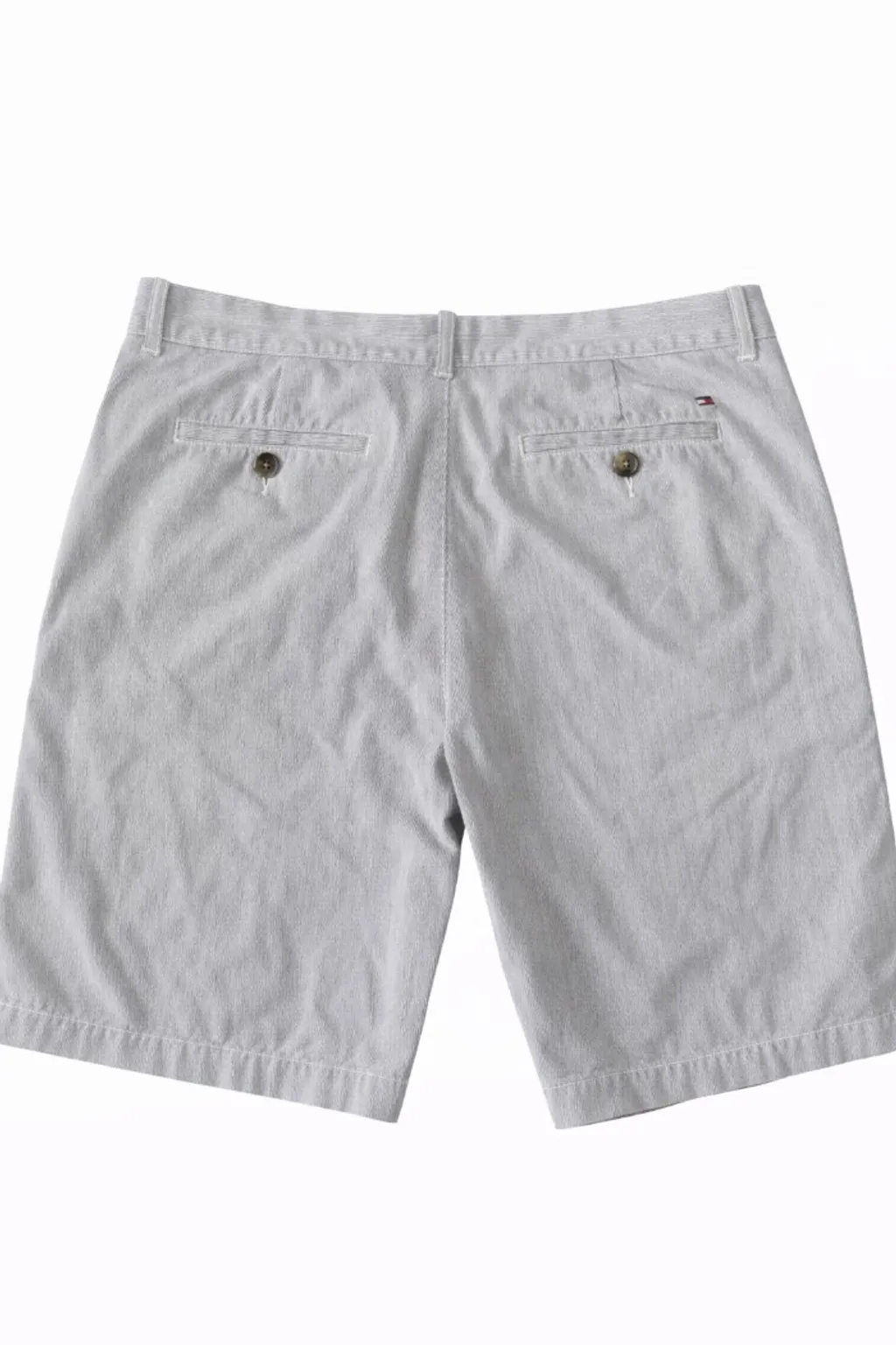 Bermuda Tommy Hilfiger listrada cinza masculina tam 46