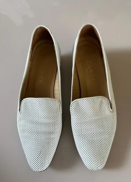 Sapato Gucci original branco perfurado tam 36