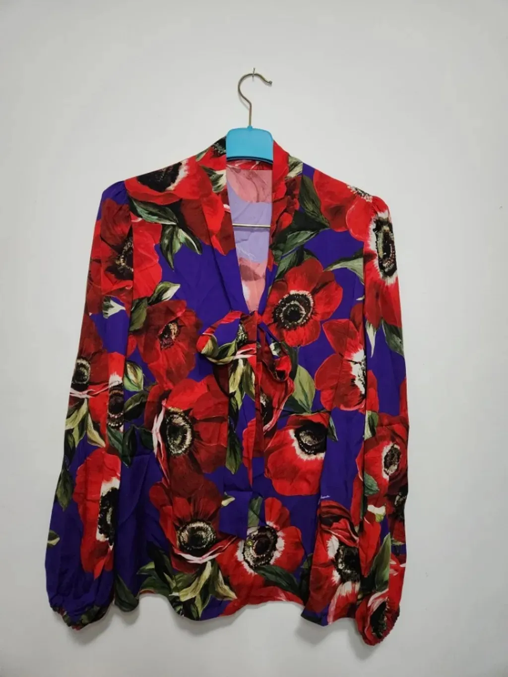 CAMISA FLORAL . DOLCEeGABBANA