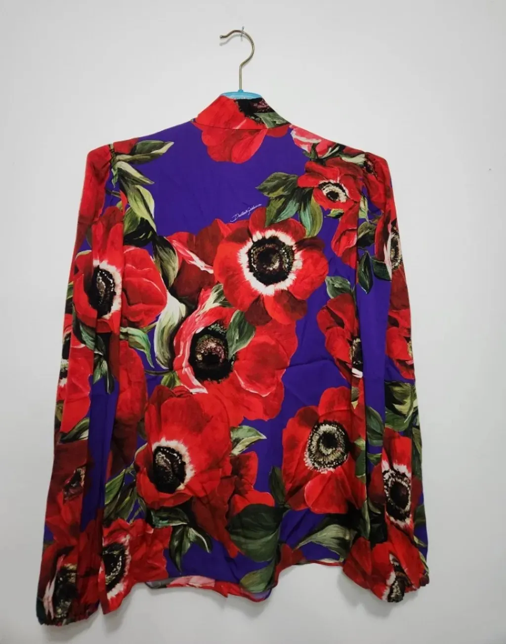 CAMISA FLORAL . DOLCEeGABBANA