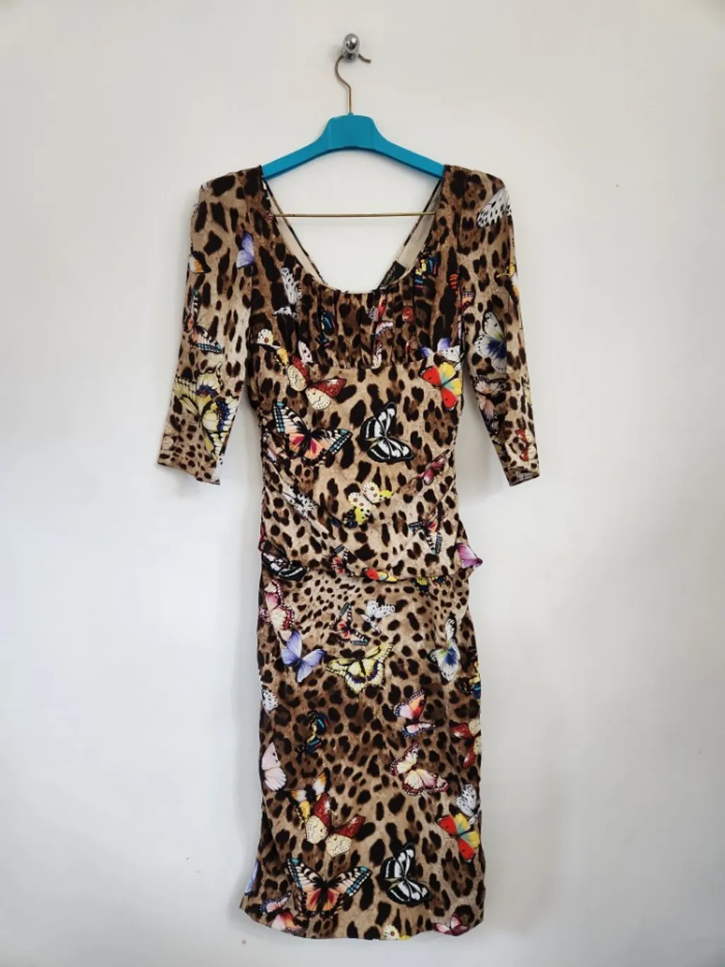 VESTIDO ONÇA E BORBOLETA . DOLCEeGABBANA