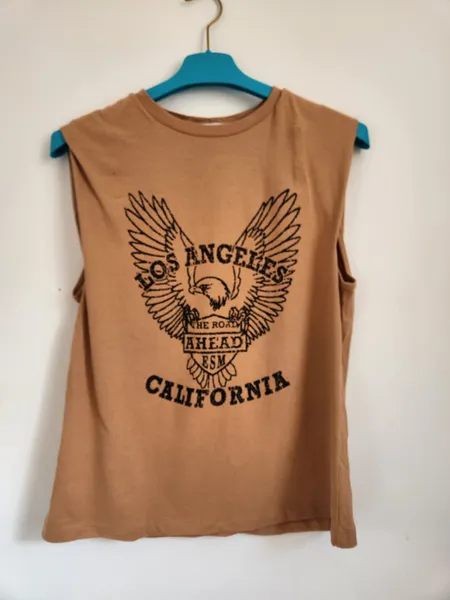 Blusa California . Atroz