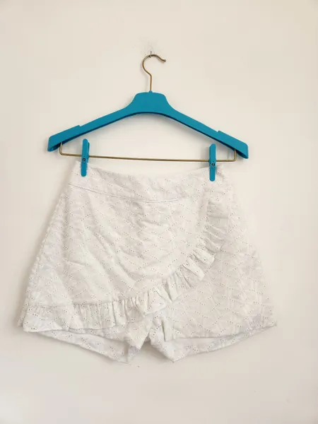 Short-Saia Laise Lariva