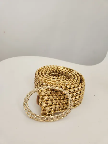 cinto dourado Agilitá