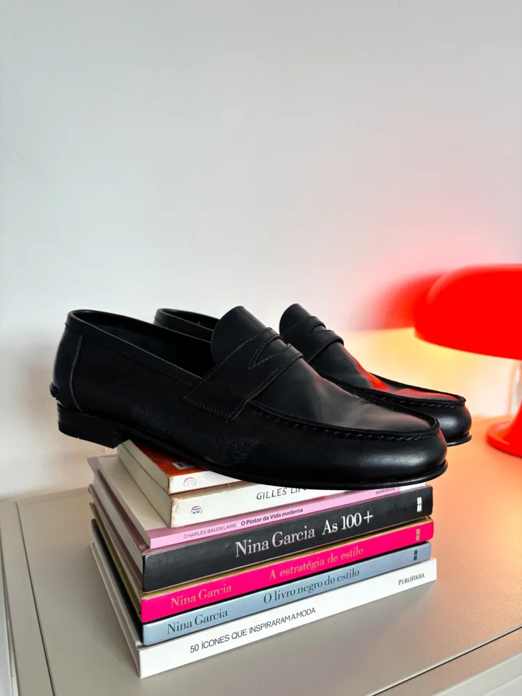Mocassim preto de couro