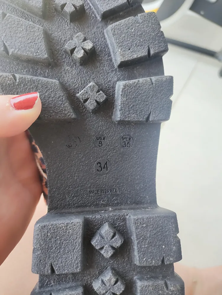 Coturno Feminino Oncinha Sola Tratorada Plataforma Zíper