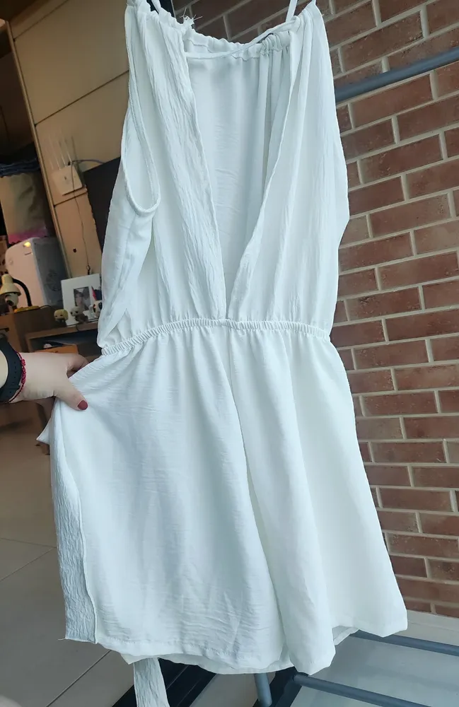 Macaquinho Plus Size Branco Com Saia Na Frente