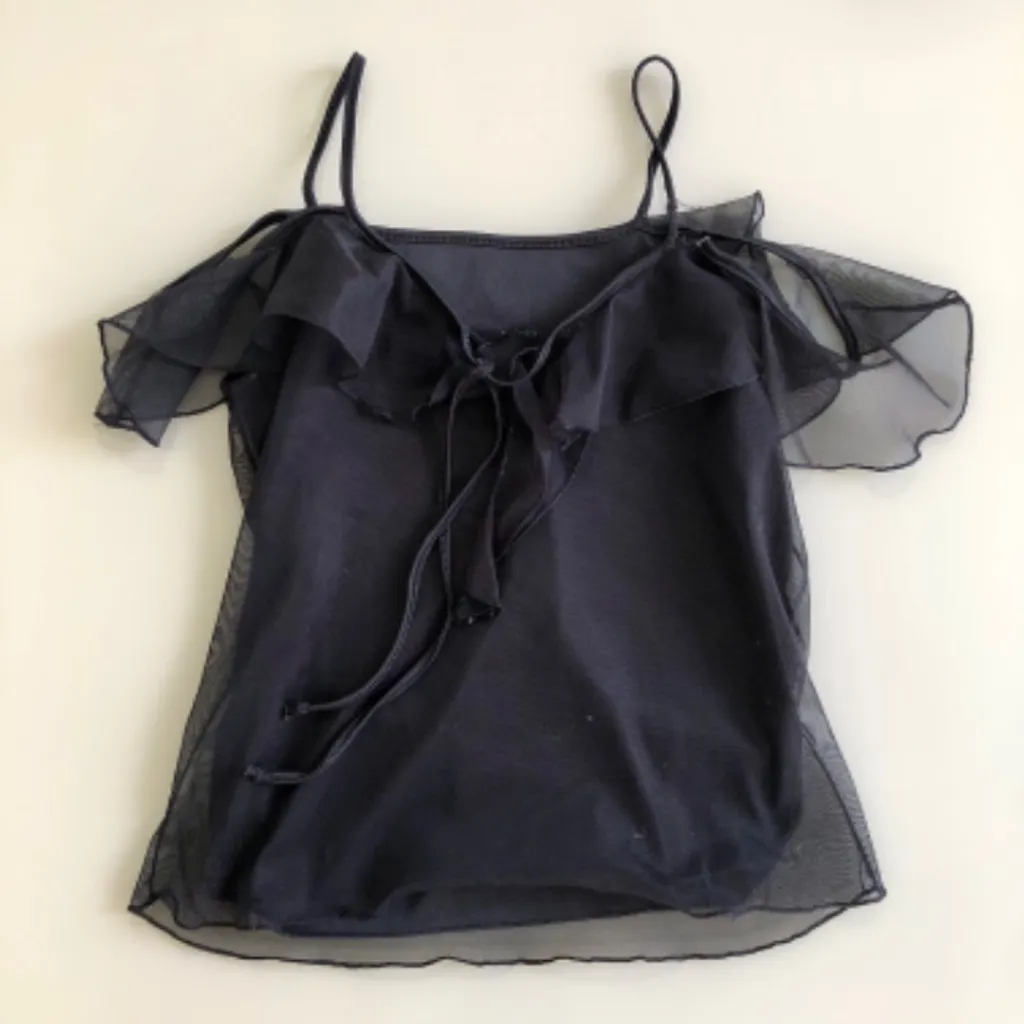 blusa tule ombro vazado