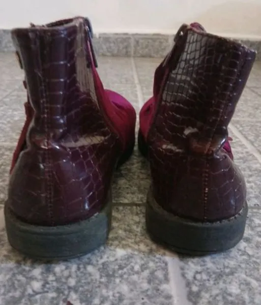 Bota cano curto tam 37