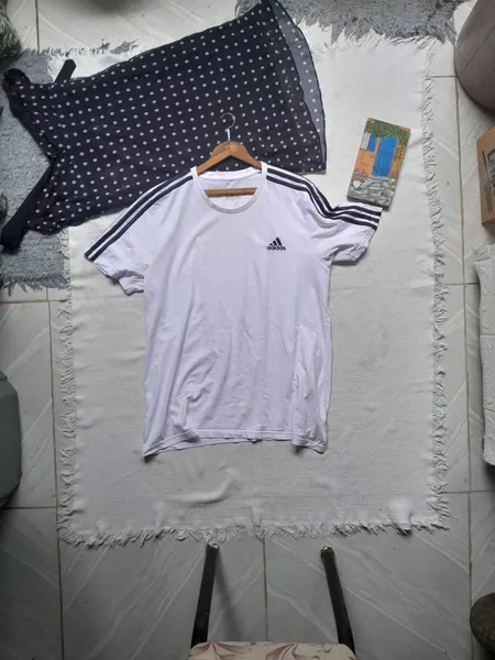 camiseta adidas branca g