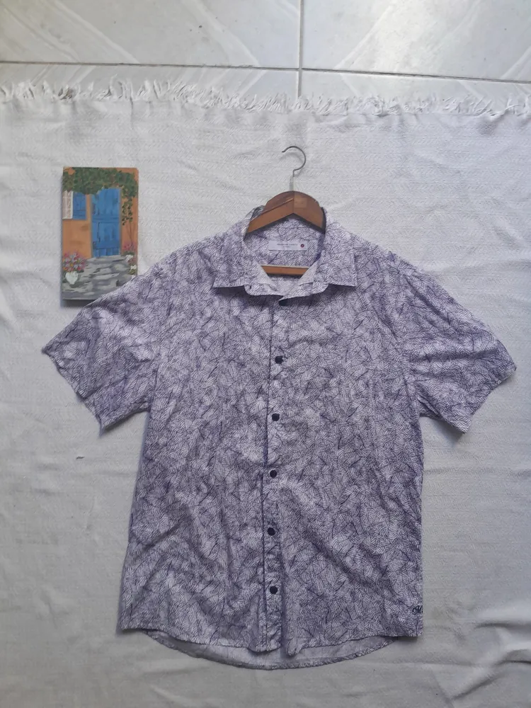 camisa manga curta estampada