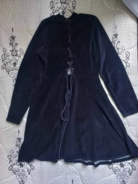 VESTIDO MEDIEVAL PRETO