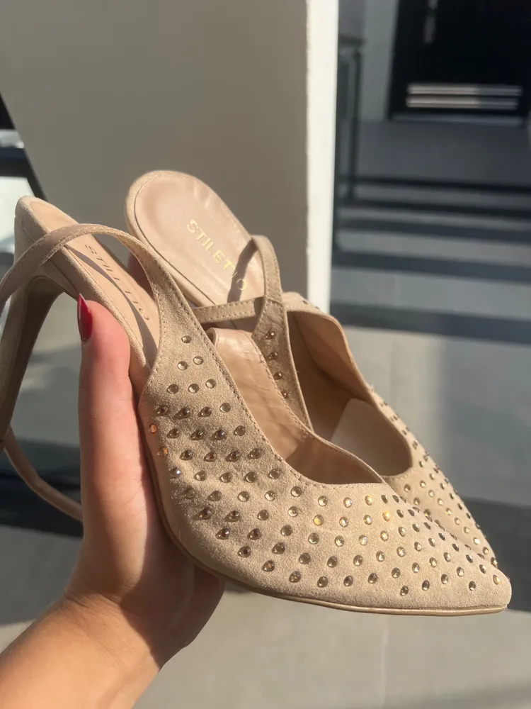 Scarpin bege Stiletto