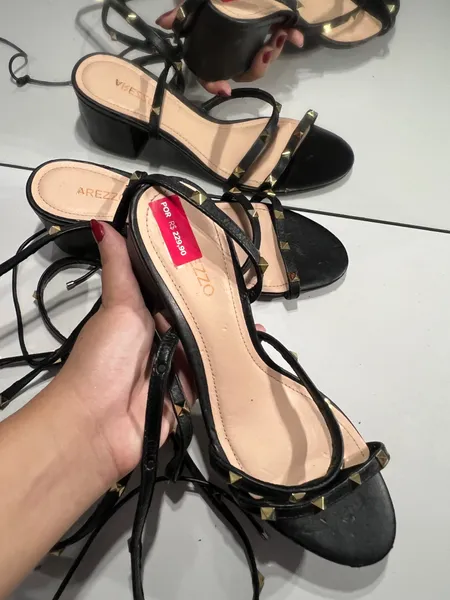 Sandália Preta Arezzo nova 36