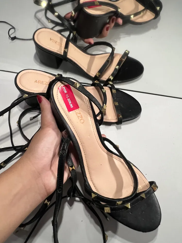 Sandália Preta Arezzo nova 36