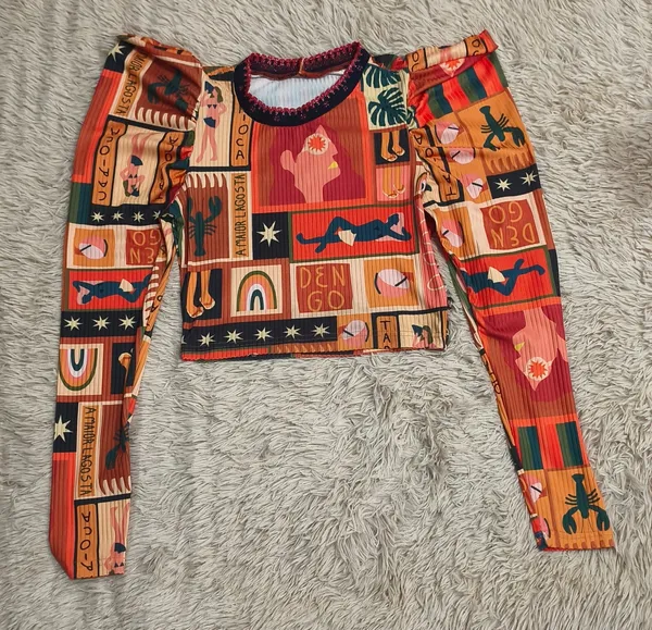Cropped manda longa estampado