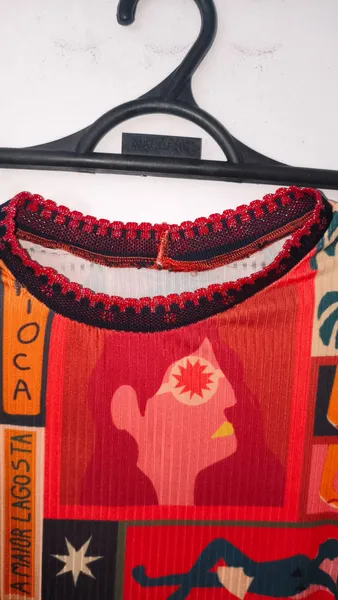 Cropped manda longa estampado