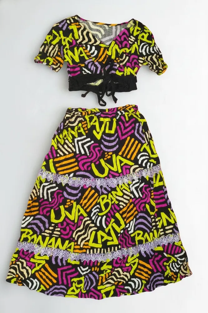 conjunto de cropped e saia  godê