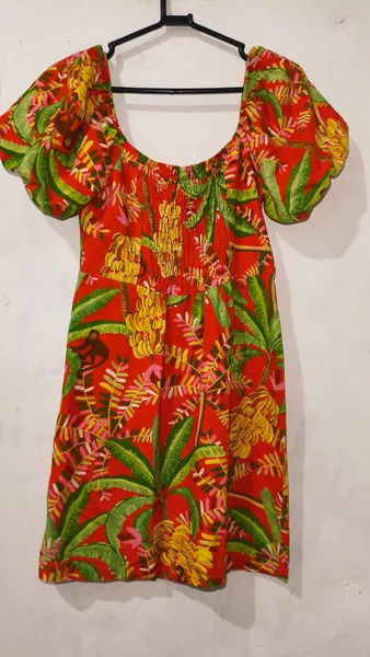 Vestido Estampa Tropical