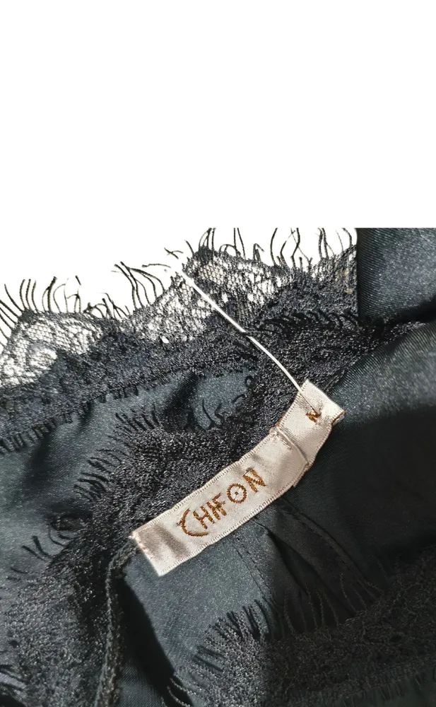 Vestido preto acetinado blouson