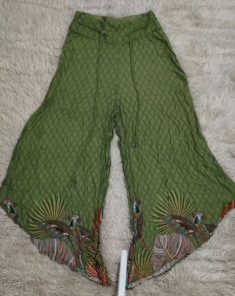 Calça pantalona Farm