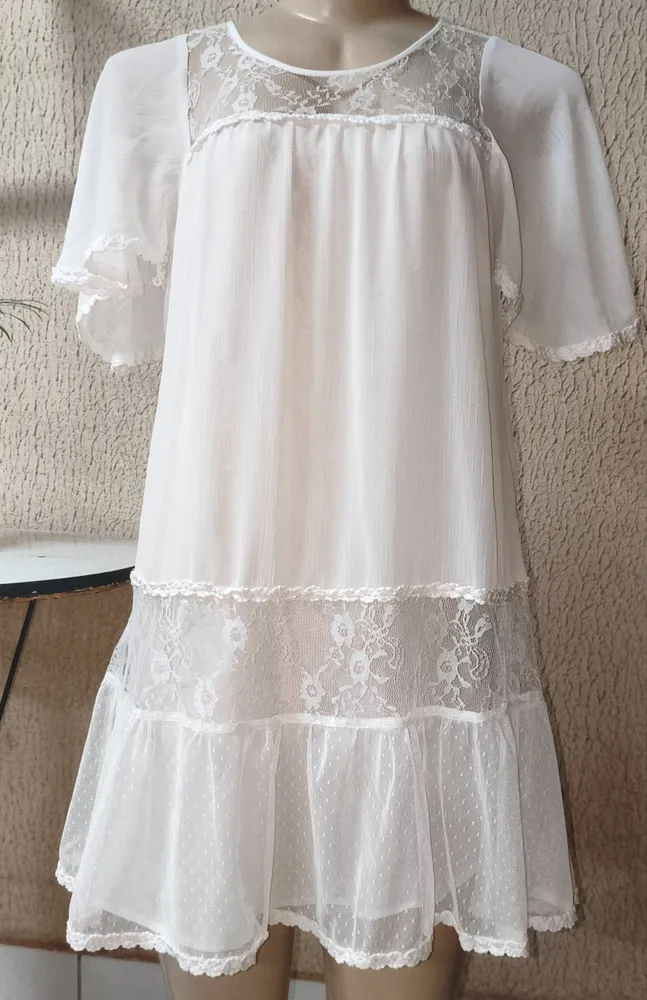 Vestido branco com renda Hering