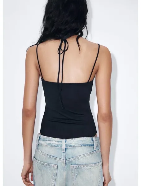 Body preto com renda combinada Zara
