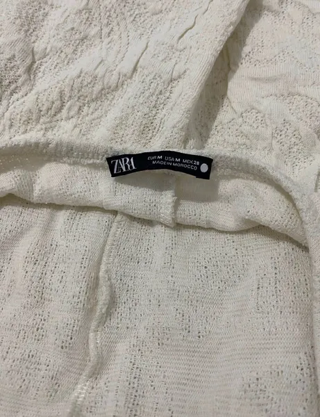 Vestido pedraria Zara