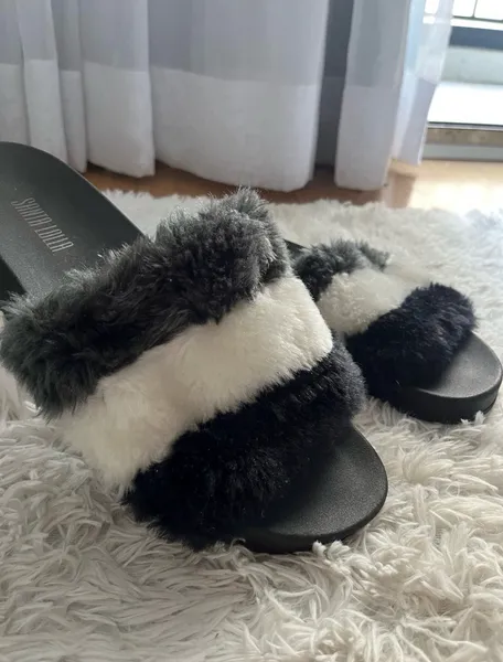 chinelo beach slide pelucia santa lolla