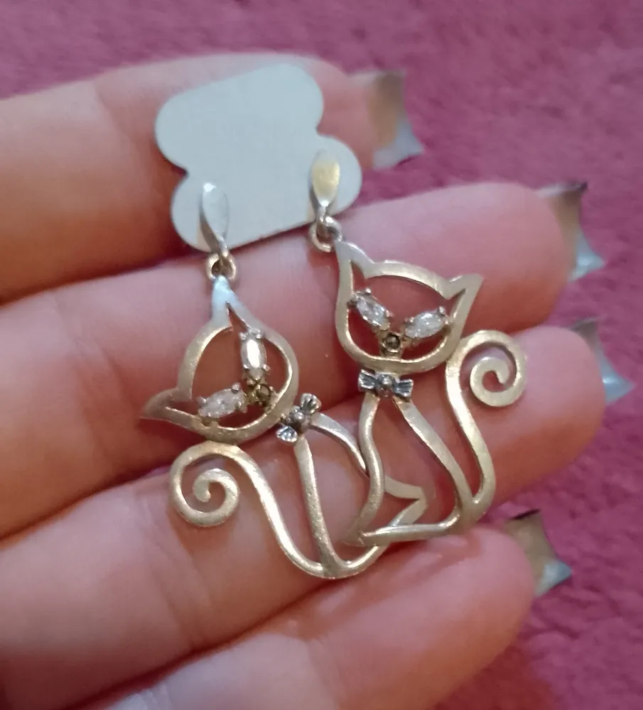 Brinco Gatinho em prata 925