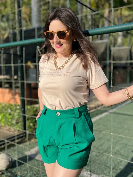 shorts verde em viscose