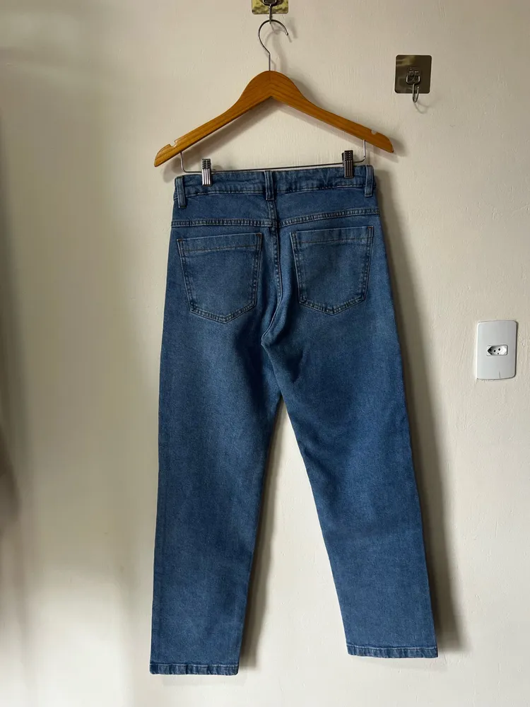Calça jeans reta 44