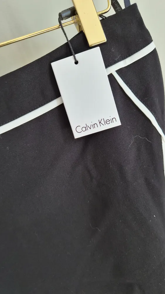 Saia Lápis Cavin Klein