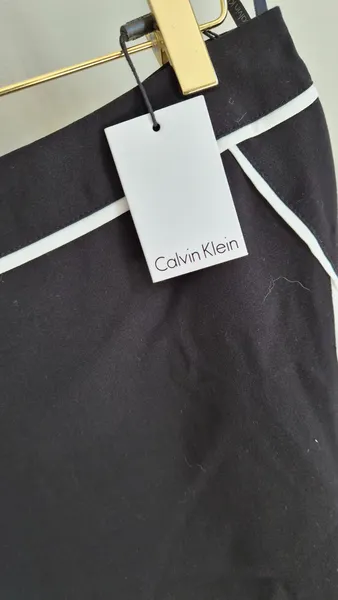 Saia Lápis Cavin Klein
