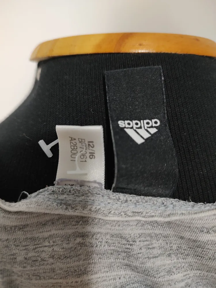 Vestido adidas