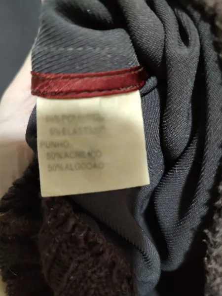 Casaco tipo poncho de lã importado