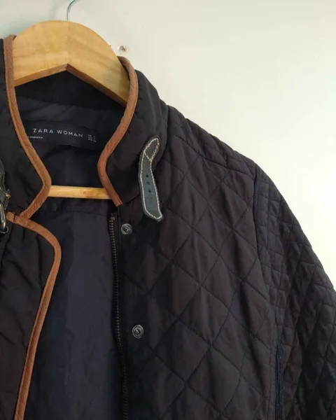 Casaco feminino Zara em matelassê - tam. p