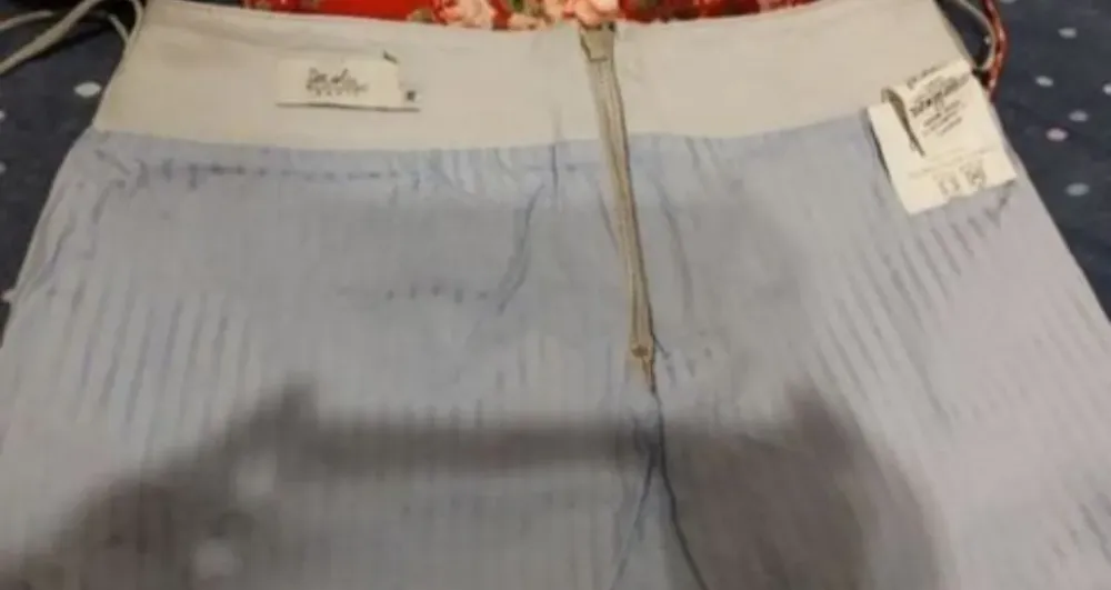 Mini saia Daslu em couro legítimo tie dye