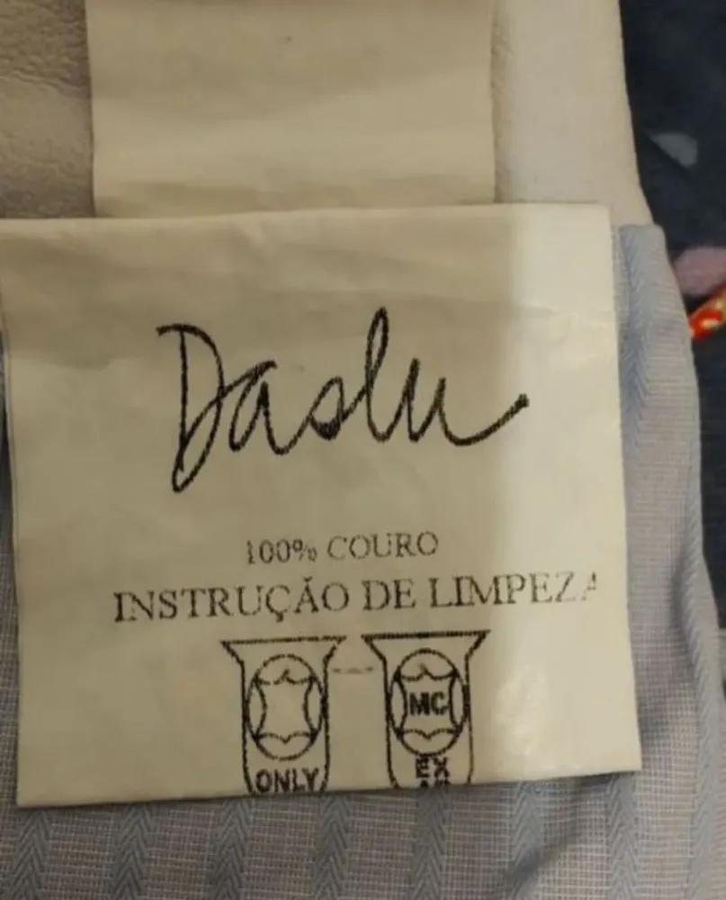 Mini saia Daslu em couro legítimo tie dye