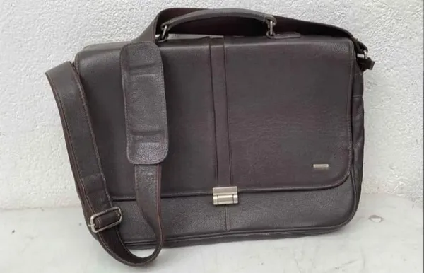 Bolsa carteiro Brooksfield em couro legítimo marrom