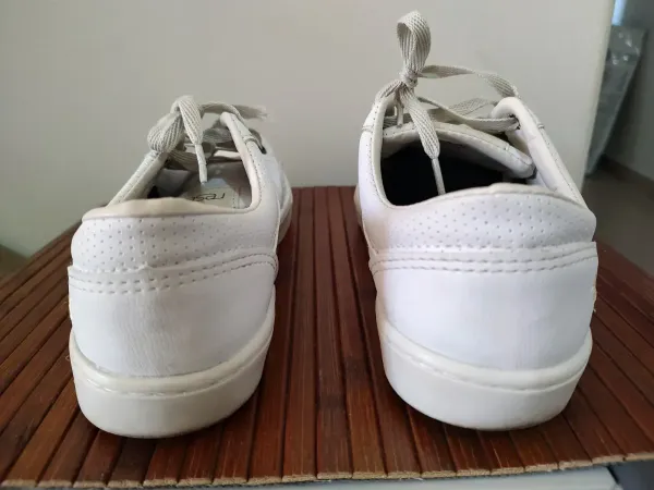 Tenis Reserva em couro legítimo