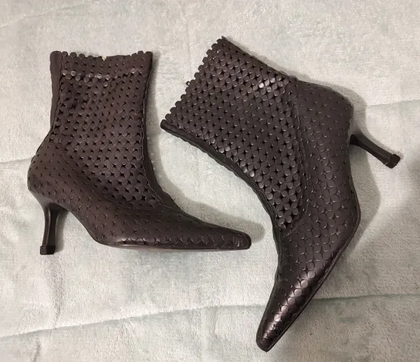 Bota Arezzo vazada