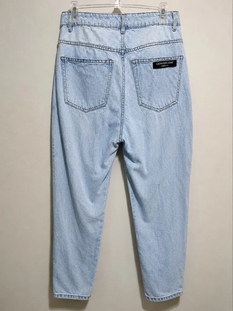 Calça mom Lança Perfume feminina