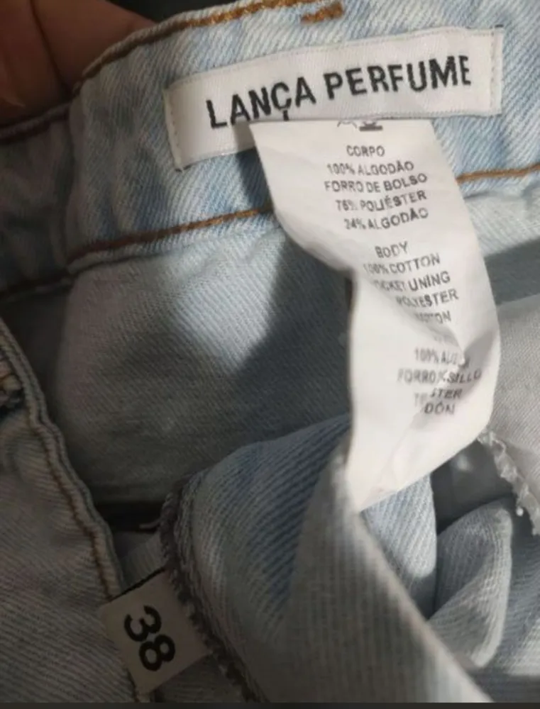 Calça mom Lança Perfume feminina tam 38